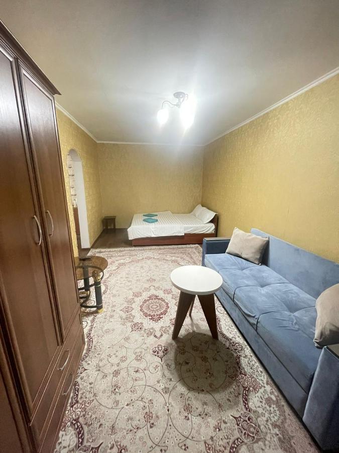 Квартира Рядом Арбата, Гоголя 92 Almaty Luaran gambar