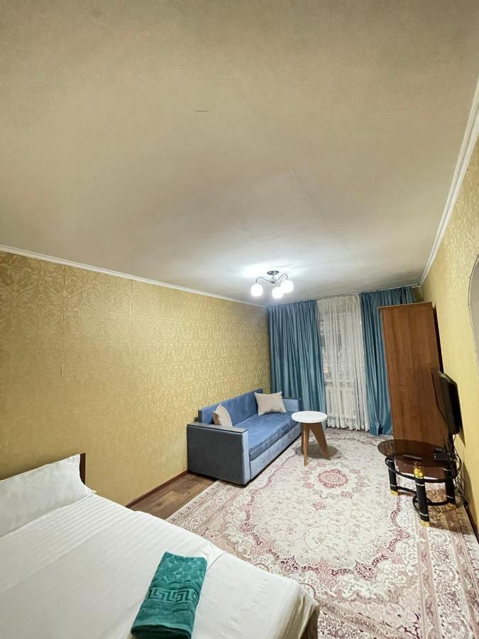 Квартира Рядом Арбата, Гоголя 92 Almaty Luaran gambar