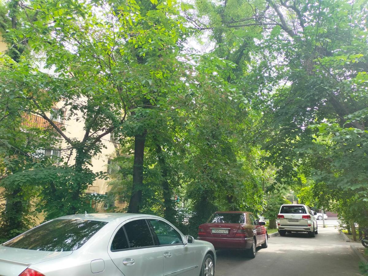 Квартира Рядом Арбата, Гоголя 92 Almaty Luaran gambar