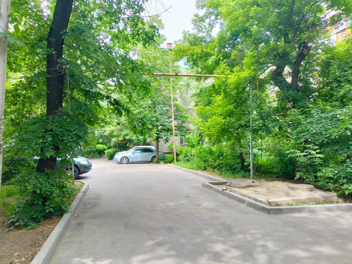 Квартира Рядом Арбата, Гоголя 92 Almaty Luaran gambar